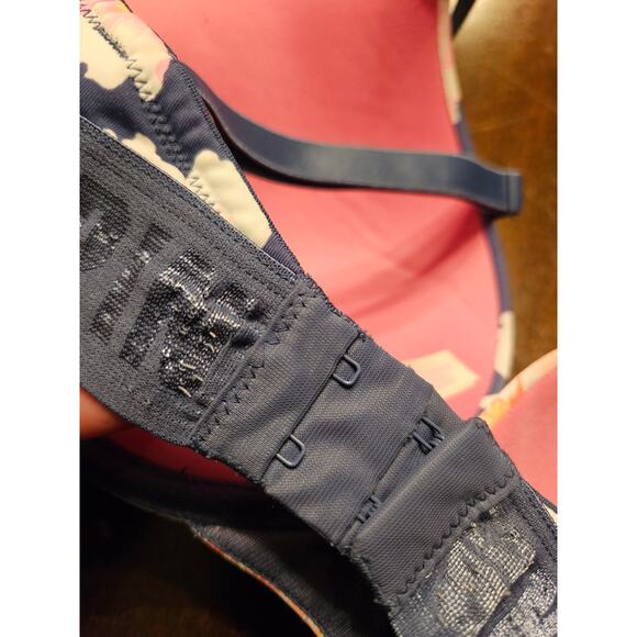 Victoria's Secret Pink Floral Wear Everywhere Push Up Bra size 36DD - Picture 3 of 6